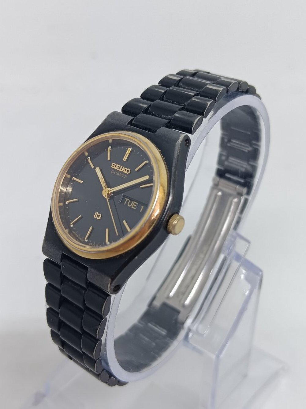 VINTAGE 1984 Seiko ZY004 Women's 24mm Japanese Quartz Day / Date Watch NEW BATT